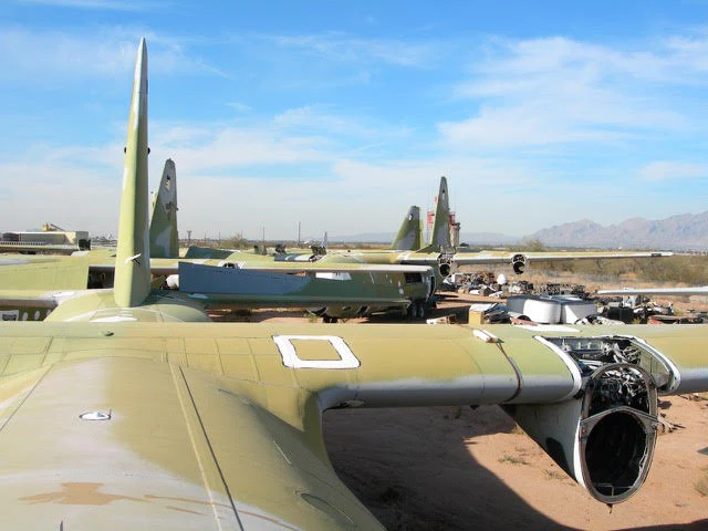 Lockheed C-130A Hercules - Image 3