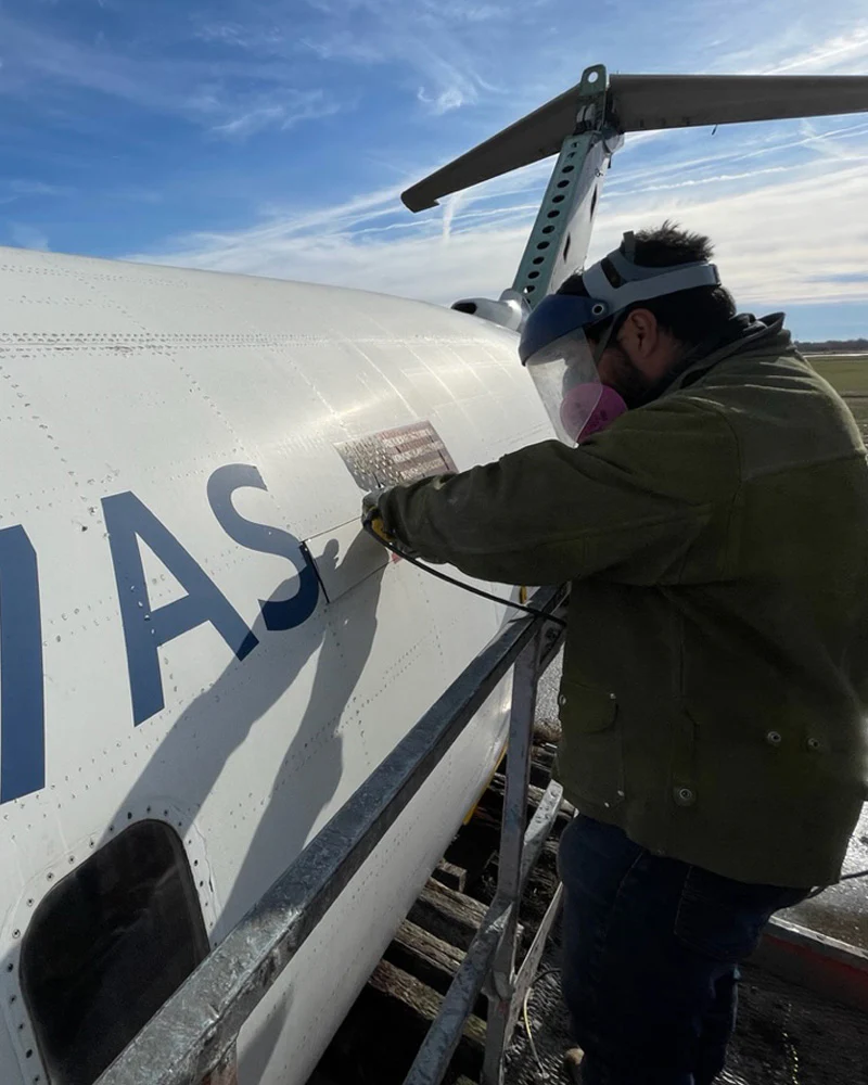 DELTA®-CRJ-200ER-N847AS - Image 3
