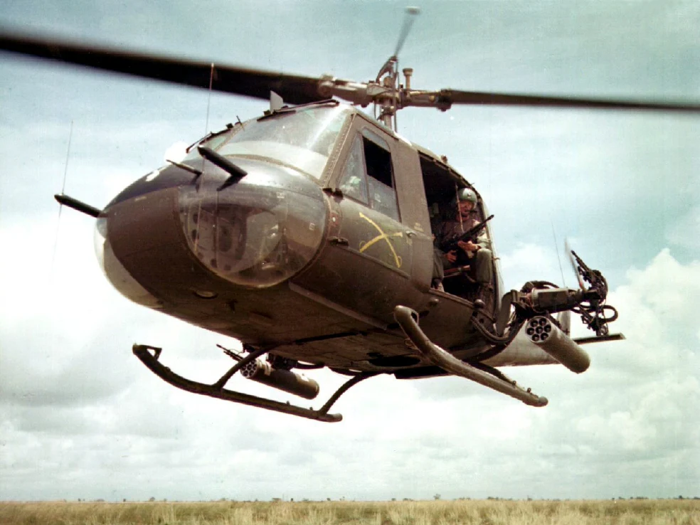 Bell UH-1B Huey - 64-14065 - Image 4